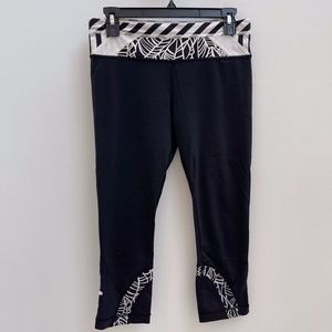 Lululemon Pace Rival Crop (19") in Black/White [8]